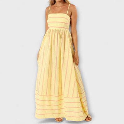 Svea - Maxi Dress in Bare Bloom